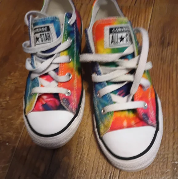 Converse  Sneakers Classic Tie Dye Canvas Low-Top - Picture 8 of 13